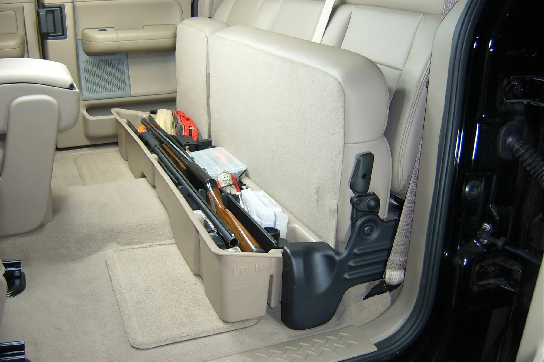 DU-HA 20004 DU-HA® Interior Storage/Gun Case; Incl. Gun Rack/Organizer; Black;