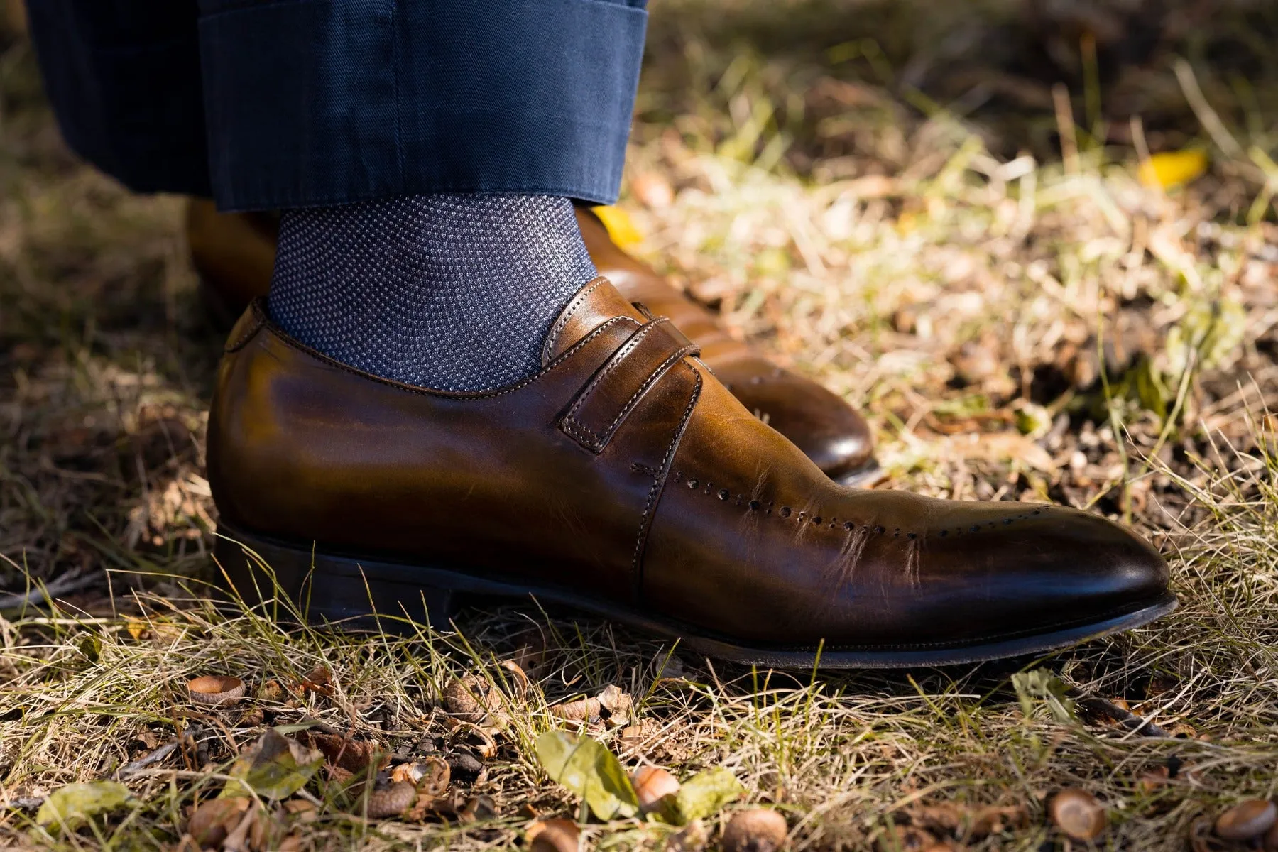 Navy Blue & White Two-Tone Solid Socks