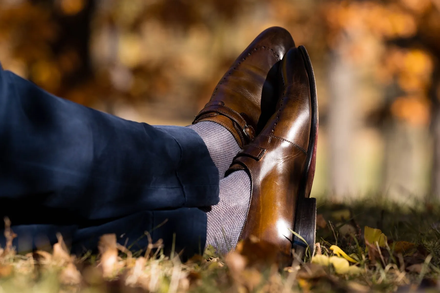 Navy Blue & White Two-Tone Solid Socks