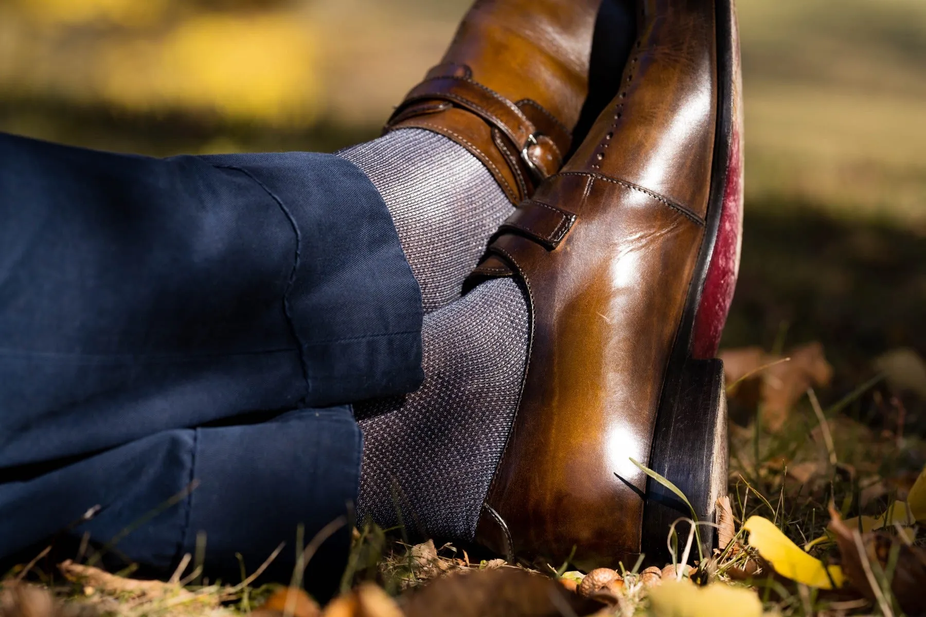 Navy Blue & White Two-Tone Solid Socks